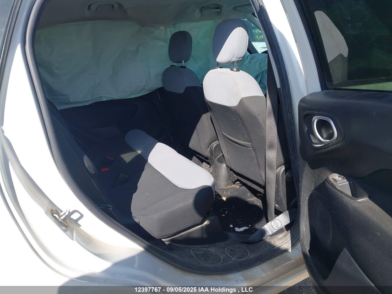 2015 FIAT 500L POP thumbnail 9