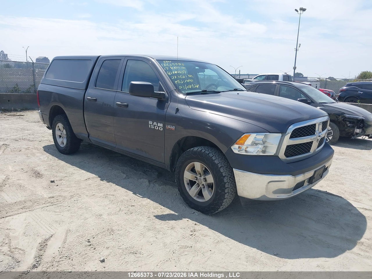 2017 RAM 1500 ST thumbnail 2