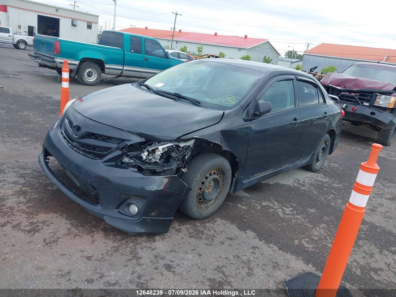 2013 TOYOTA COROLLA S thumbnail 3