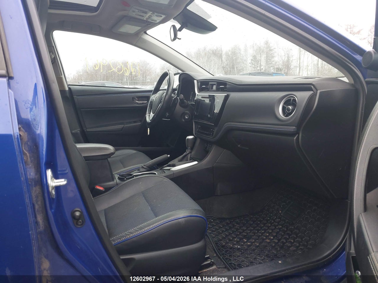 2017 TOYOTA COROLLA SE thumbnail 6