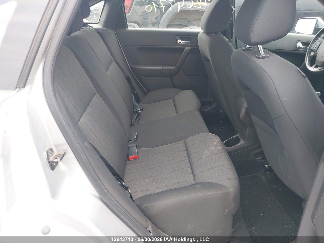 2010 FORD FOCUS SE thumbnail 9