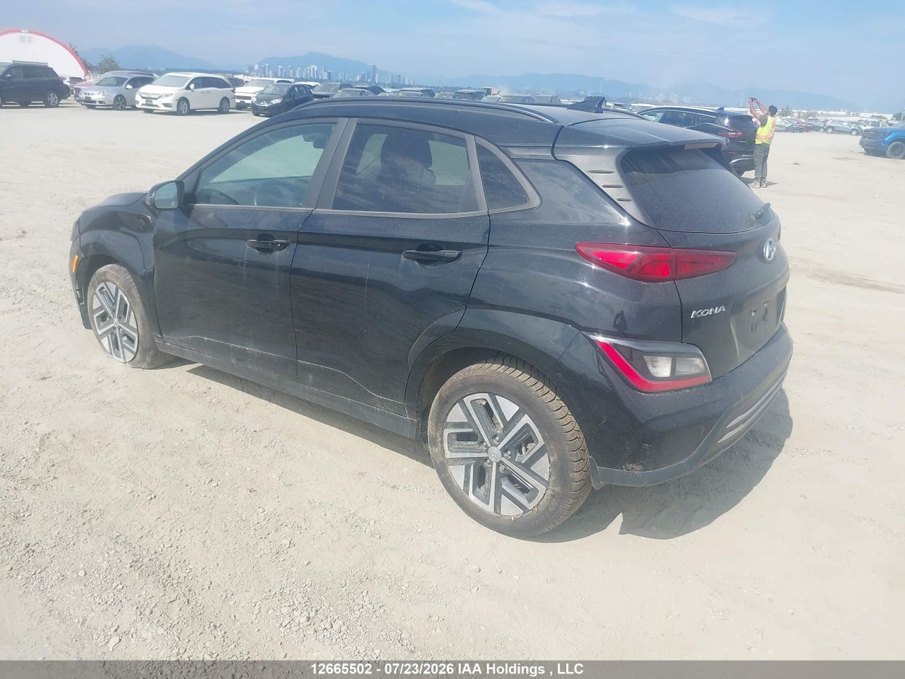 2023 HYUNDAI KONA ELECTRIC PREFERRED thumbnail 4