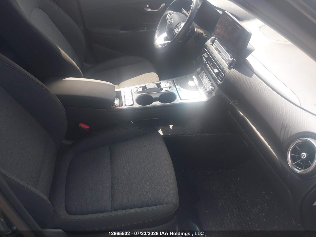 2023 HYUNDAI KONA ELECTRIC PREFERRED thumbnail 6