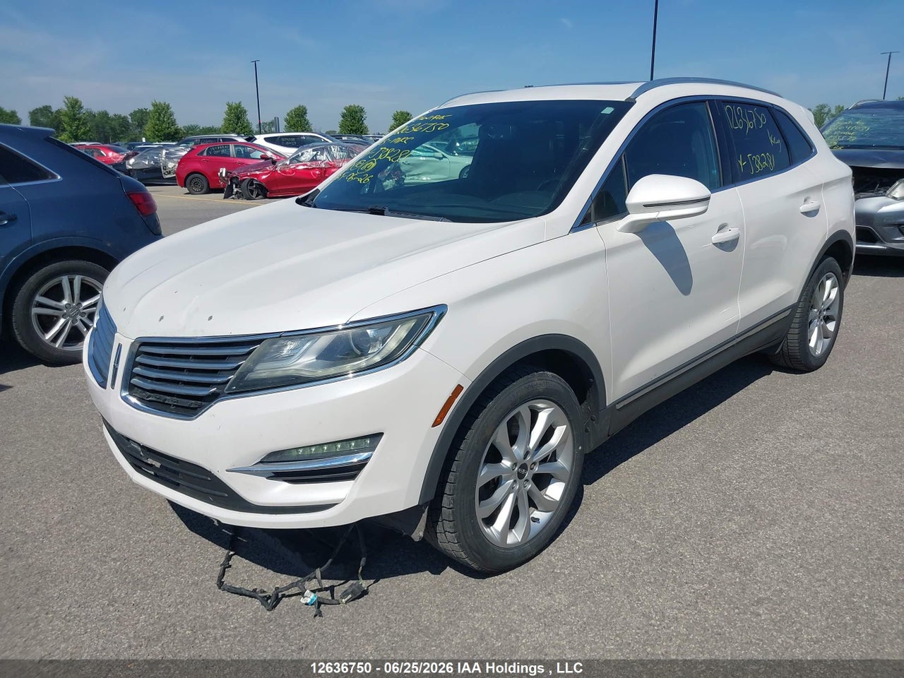 2015 LINCOLN MKC thumbnail 3