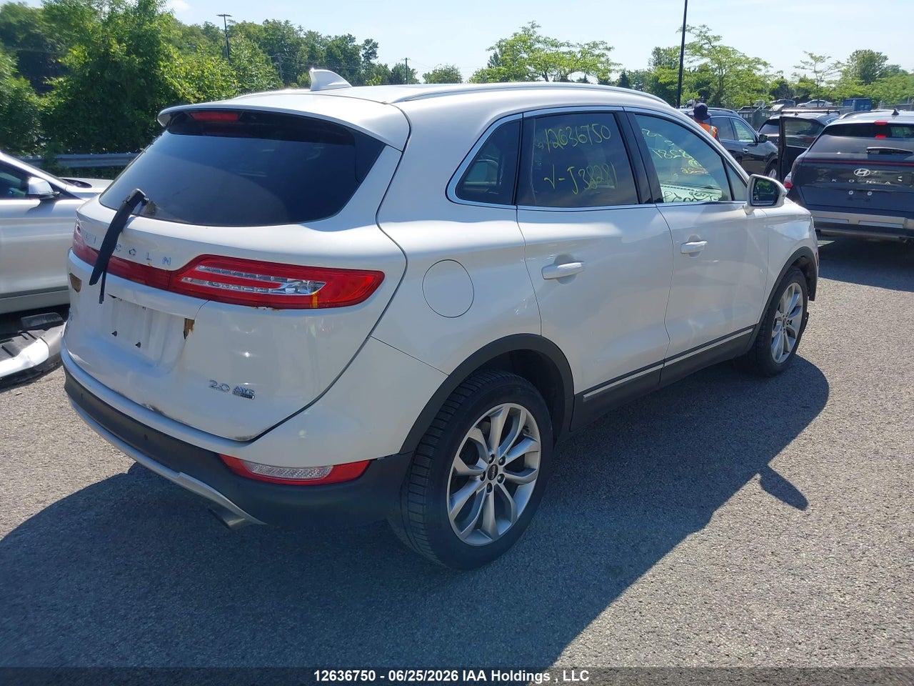 2015 LINCOLN MKC thumbnail 5