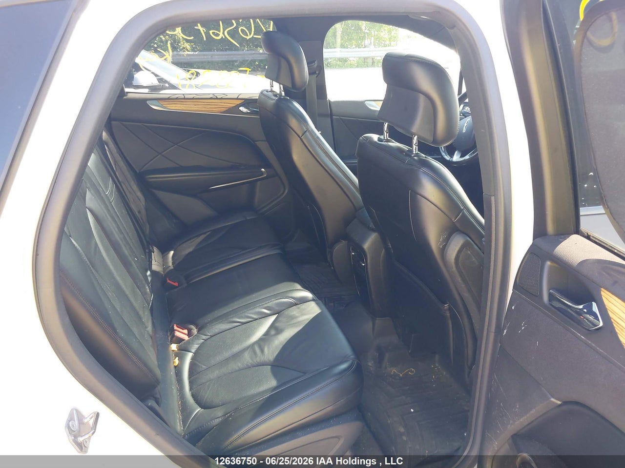 2015 LINCOLN MKC thumbnail 9