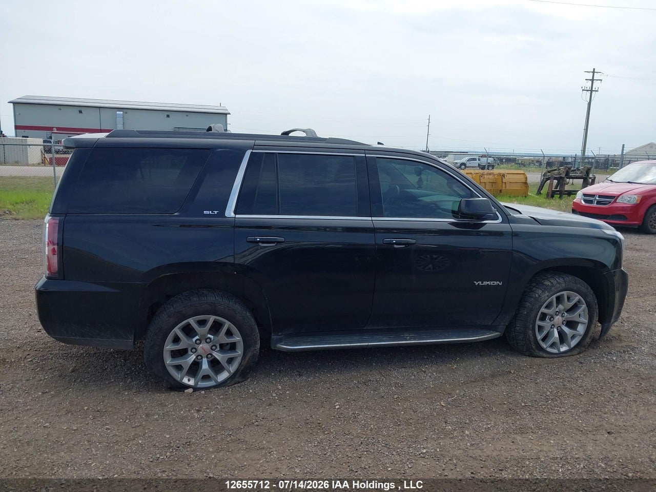 2017 GMC YUKON SLT thumbnail 12