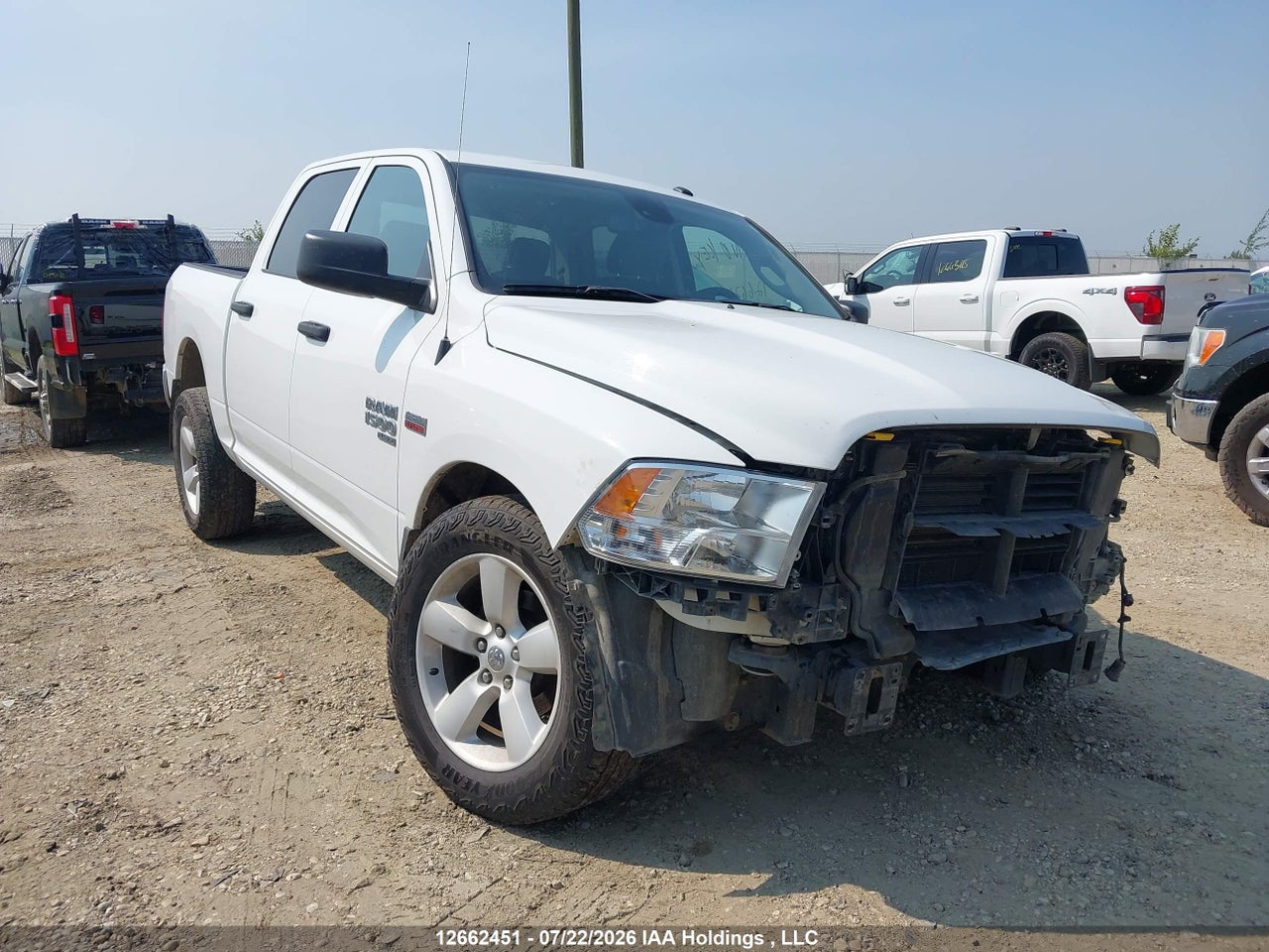 2022 RAM 1500 CLASSIC SLT thumbnail 2