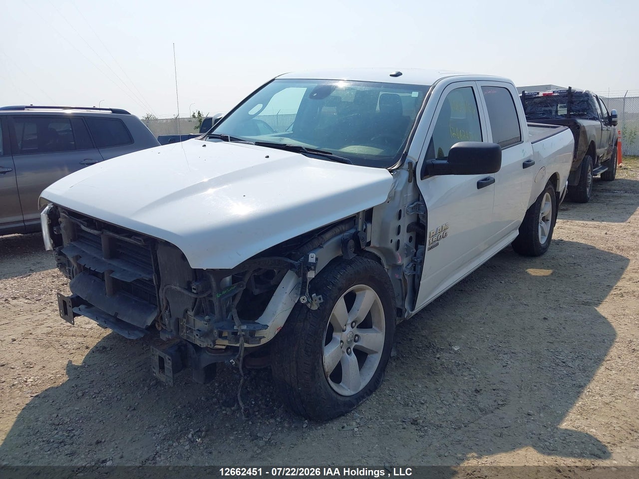 2022 RAM 1500 CLASSIC SLT thumbnail 3