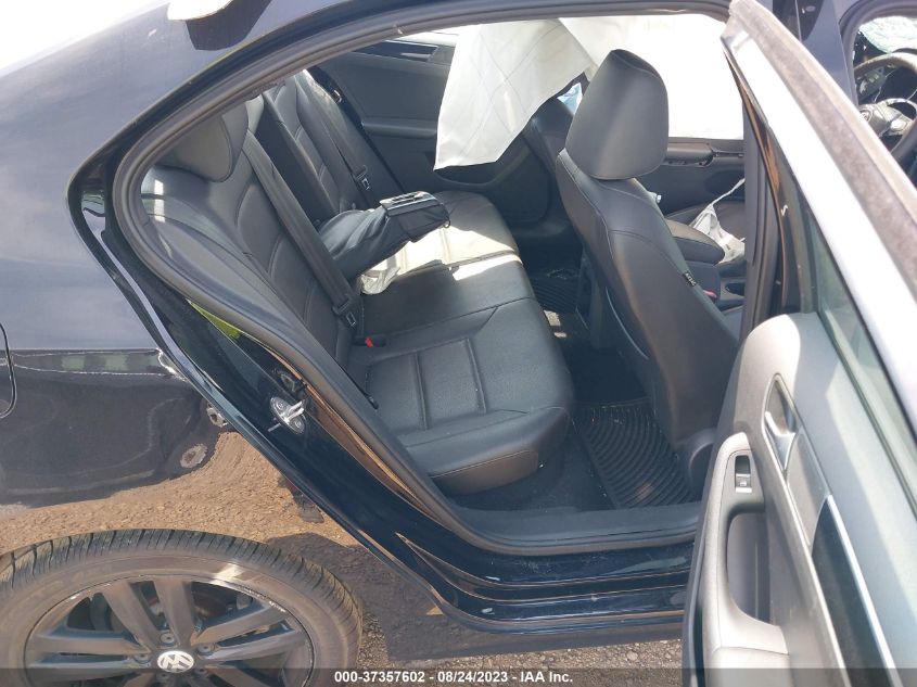 3VWD17AJXJM****** Wrecked 2018 Volkswagen Jetta in AL - Headland