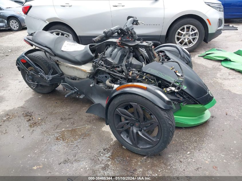2BXNAAC11DV****** 2013 Can-Am Spyder Rs/rs-s
