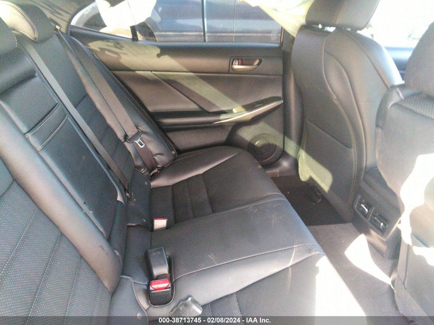 LEXUS IS 300 - zdjęcie 8