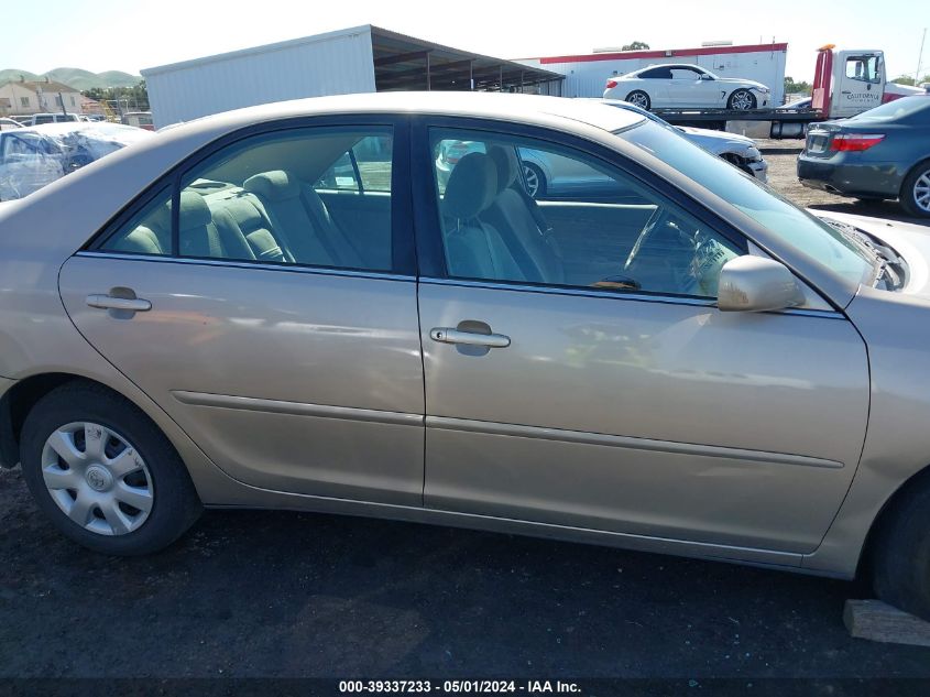 2004 Toyota Camry Le VIN: 4T1BE32K14U827462 Lot: 39337233