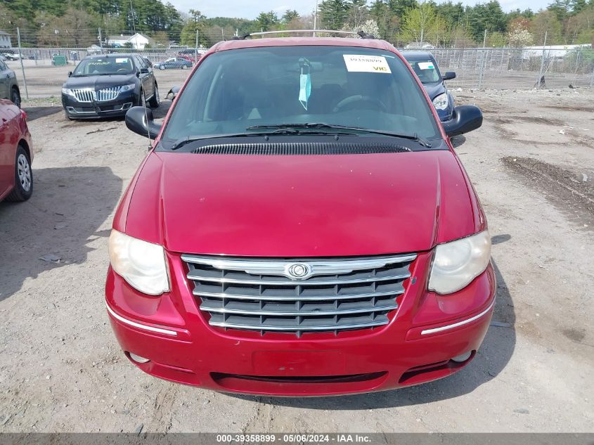 2005 Chrysler Town & Country Limited VIN: 2C8GP64L55R197227 Lot: 39358899