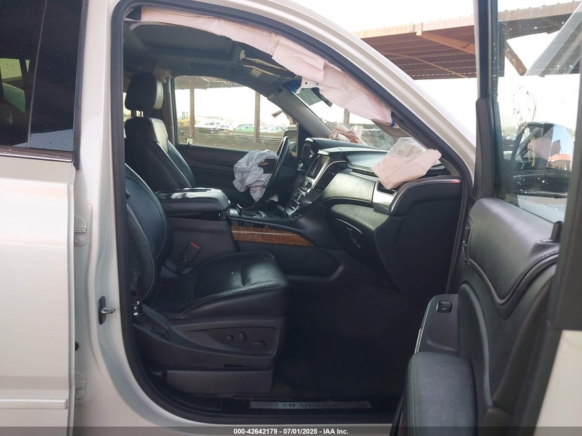 CHEVROLET SUBURBAN 1500 - zdjęcie 5