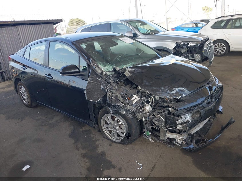 TOYOTA PRIUS - zdjęcie 1