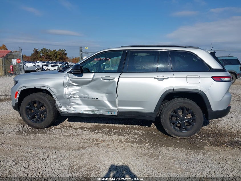 JEEP GRAND CHEROKEE - zdjęcie 14