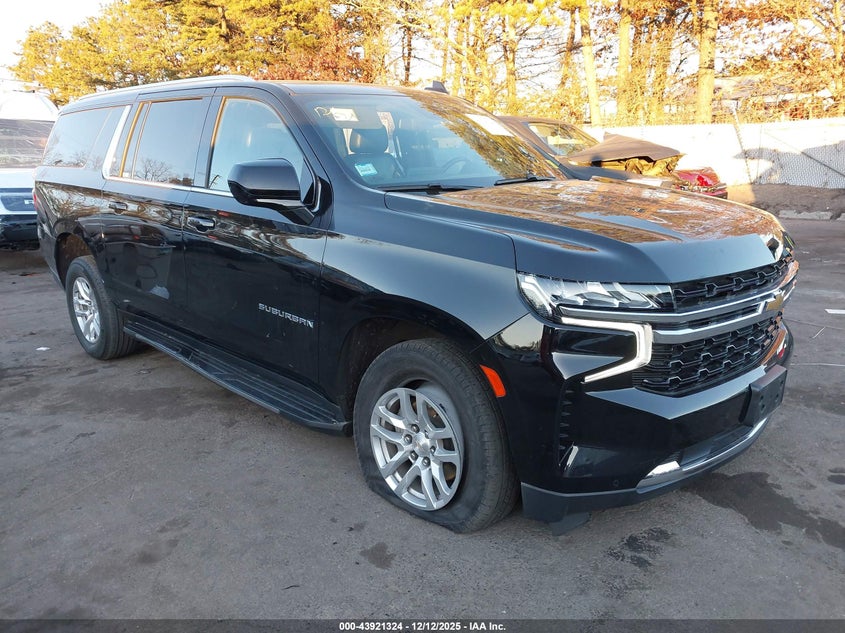 CHEVROLET SUBURBAN - zdjęcie 1