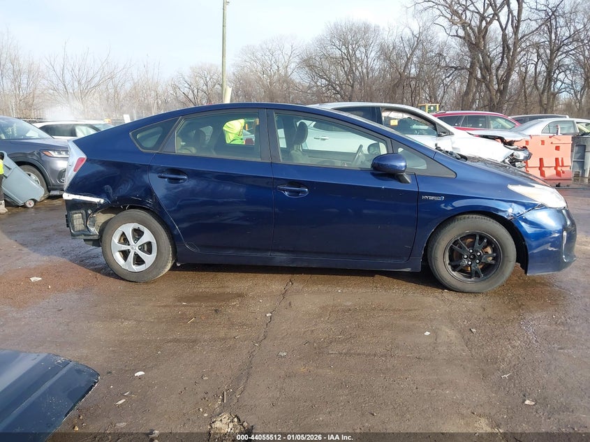 TOYOTA PRIUS - zdjęcie 14
