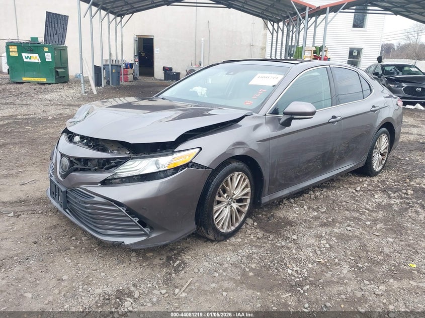 TOYOTA CAMRY - zdjęcie 2