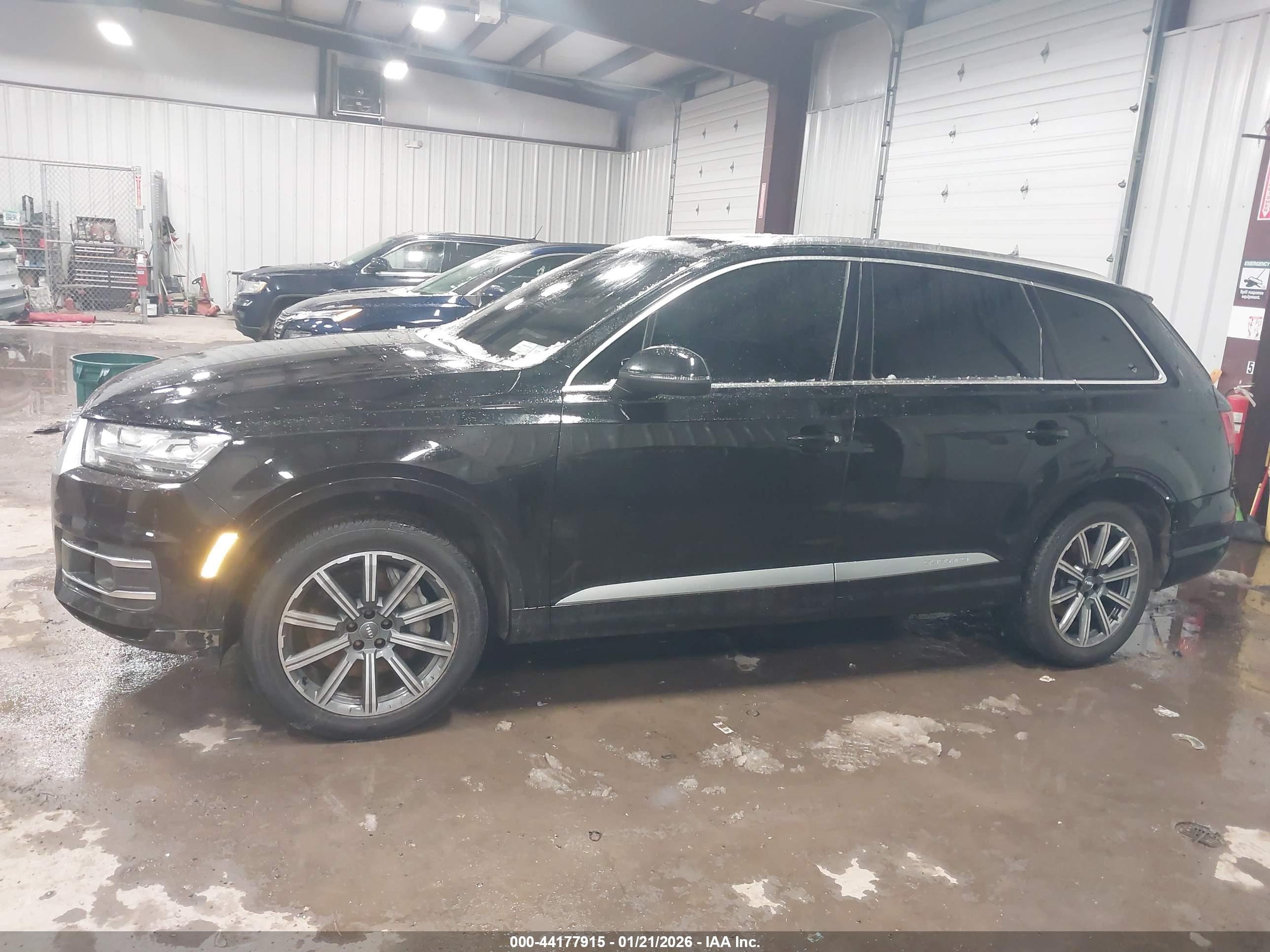 2019 AUDI Q7 - Image 14