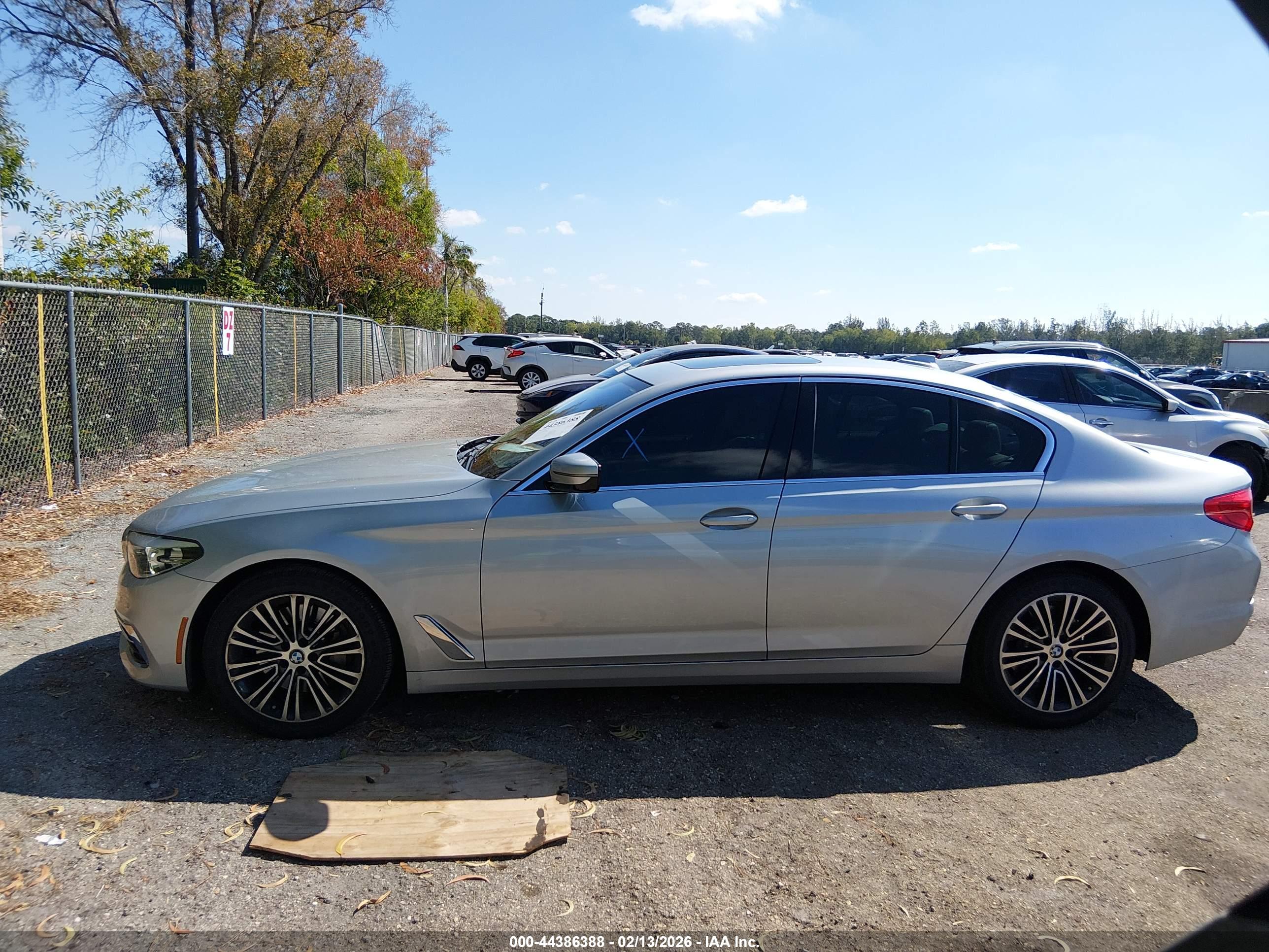 2019 BMW 530I - Image 15