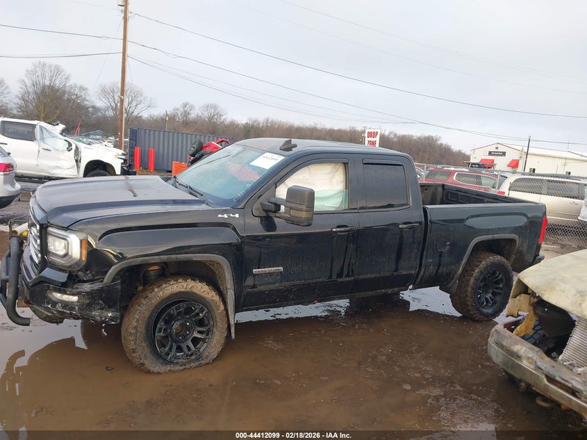 GMC SIERRA 1500 - zdjęcie 14