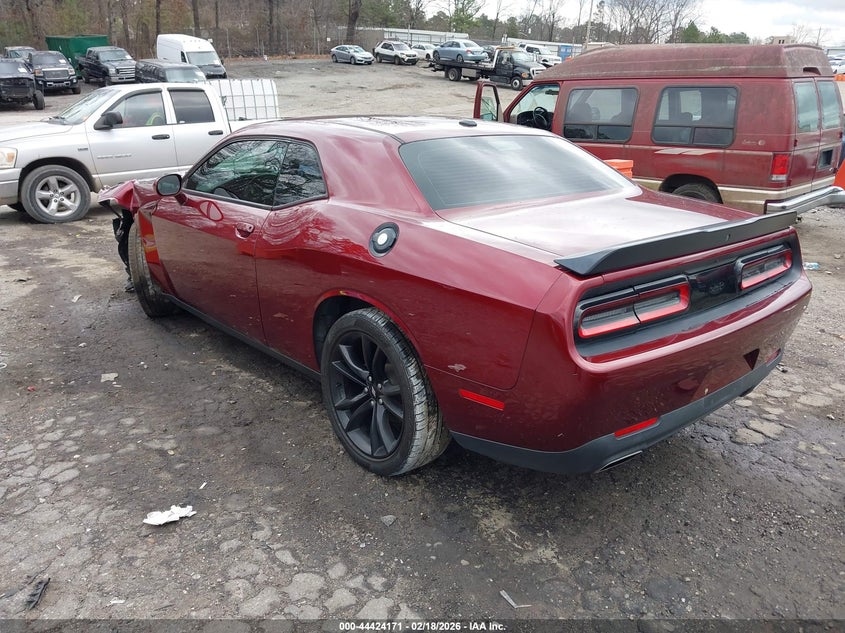 DODGE CHALLENGER - zdjęcie 3