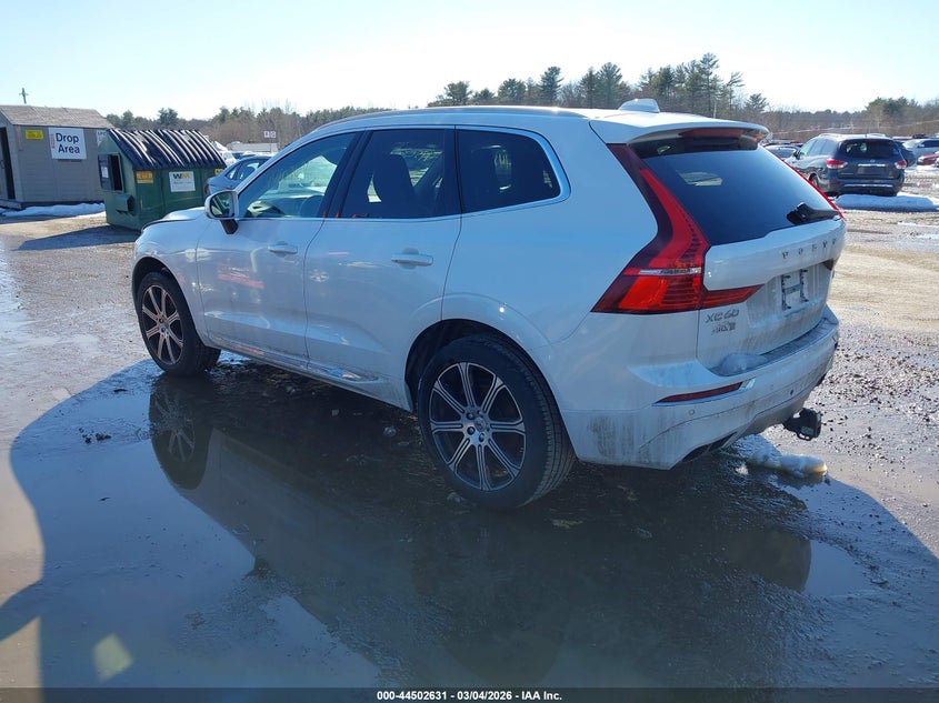 VOLVO XC60 - zdjęcie 3