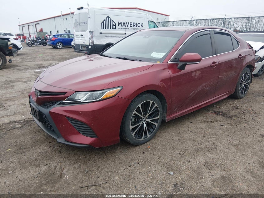 TOYOTA CAMRY - zdjęcie 2