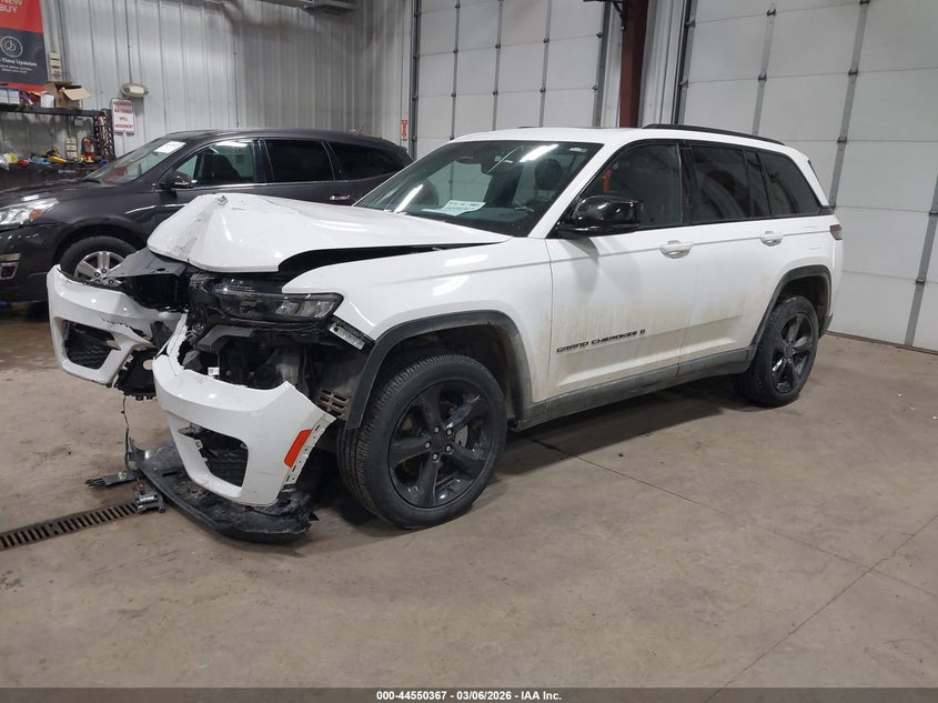 JEEP GRAND CHEROKEE - zdjęcie 2