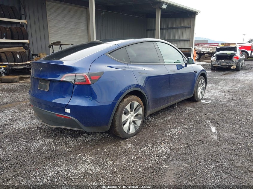 TESLA MODEL Y - zdjęcie 4