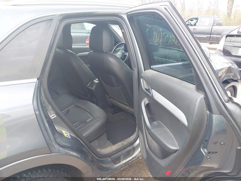 AUDI Q3 - zdjęcie 8