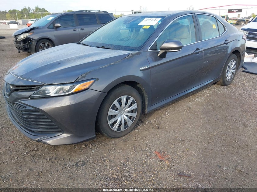 TOYOTA CAMRY - zdjęcie 2
