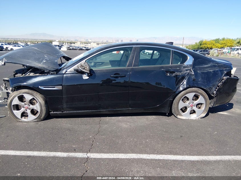 JAGUAR XE - zdjęcie 14