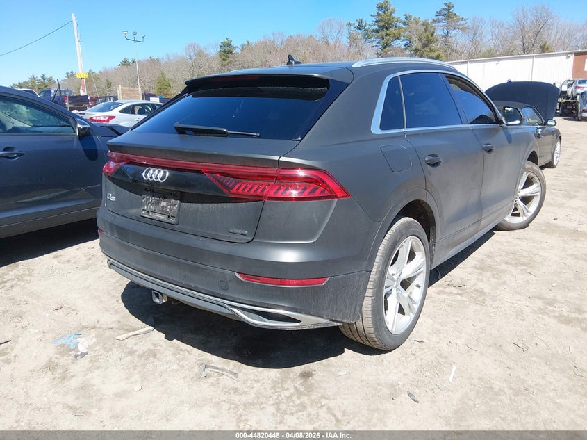 AUDI Q8 - zdjęcie 4