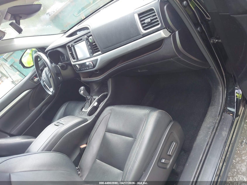 TOYOTA HIGHLANDER - zdjęcie 5