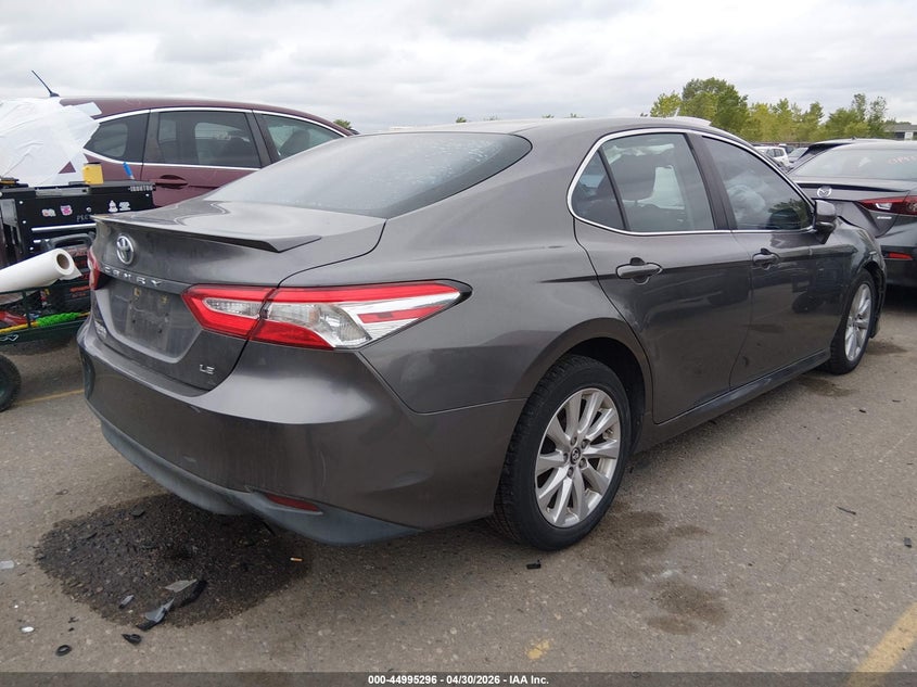 TOYOTA CAMRY - zdjęcie 4