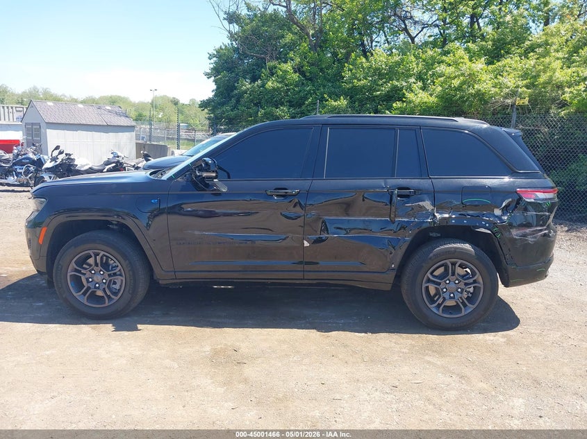 JEEP GRAND CHEROKEE 4XE - zdjęcie 14