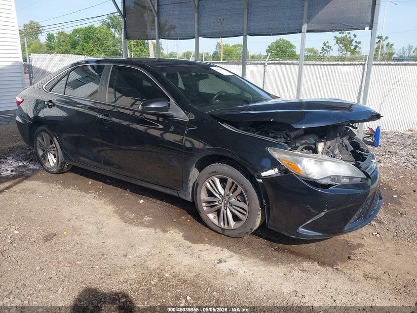 TOYOTA CAMRY - zdjęcie 1