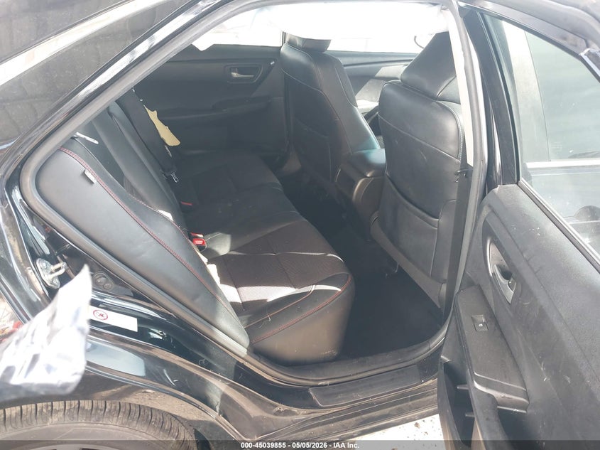 TOYOTA CAMRY - zdjęcie 8