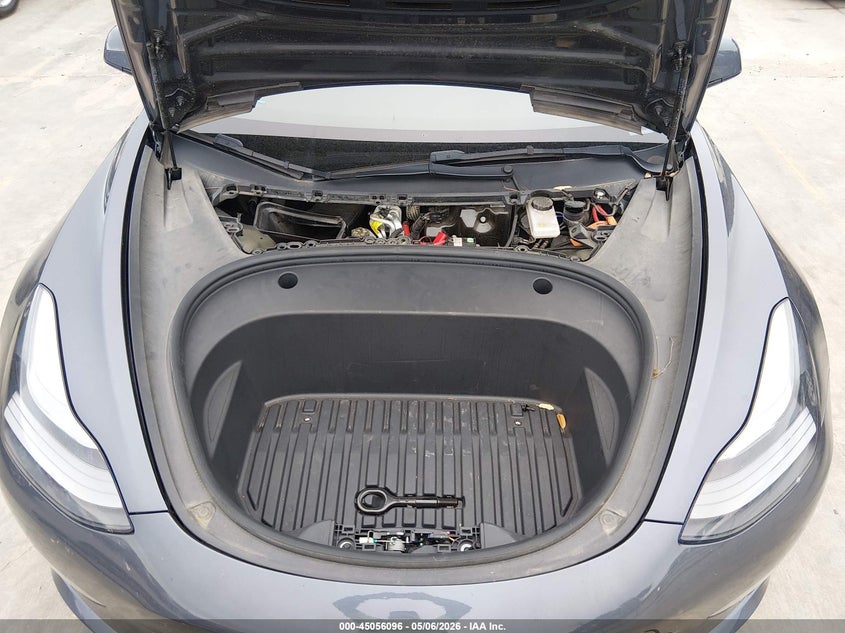 TESLA MODEL 3 - zdjęcie 10