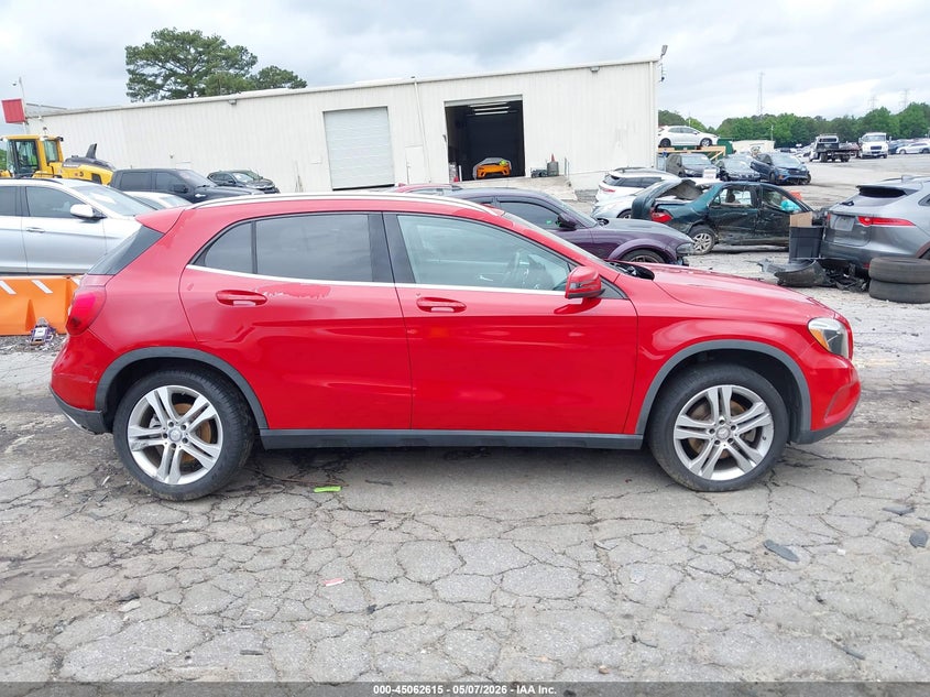 MERCEDES-BENZ GLA 250 - zdjęcie 13