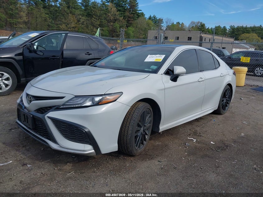 TOYOTA CAMRY - zdjęcie 2
