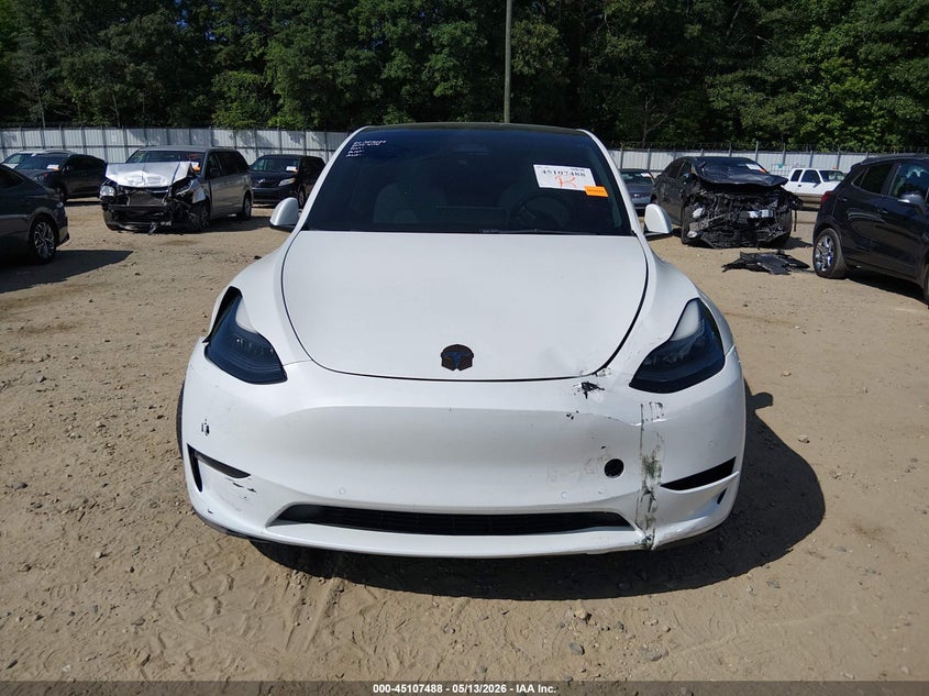 TESLA MODEL Y - zdjęcie 6