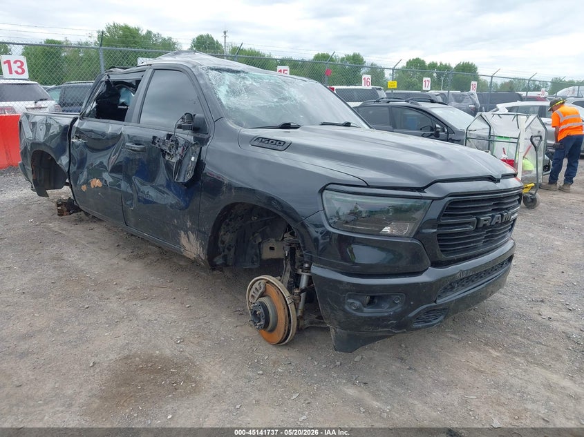 RAM 1500 - zdjęcie 1