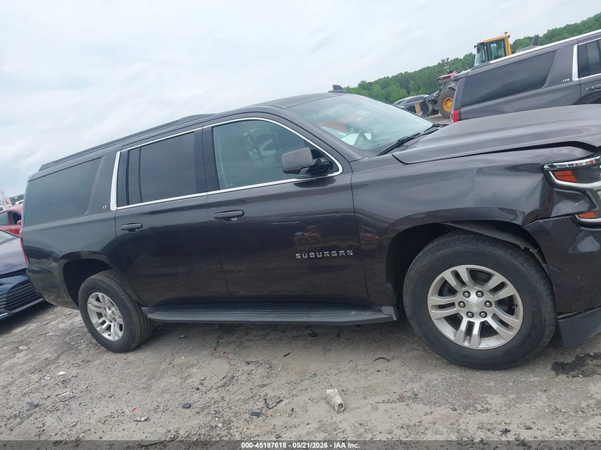 CHEVROLET SUBURBAN - zdjęcie 13