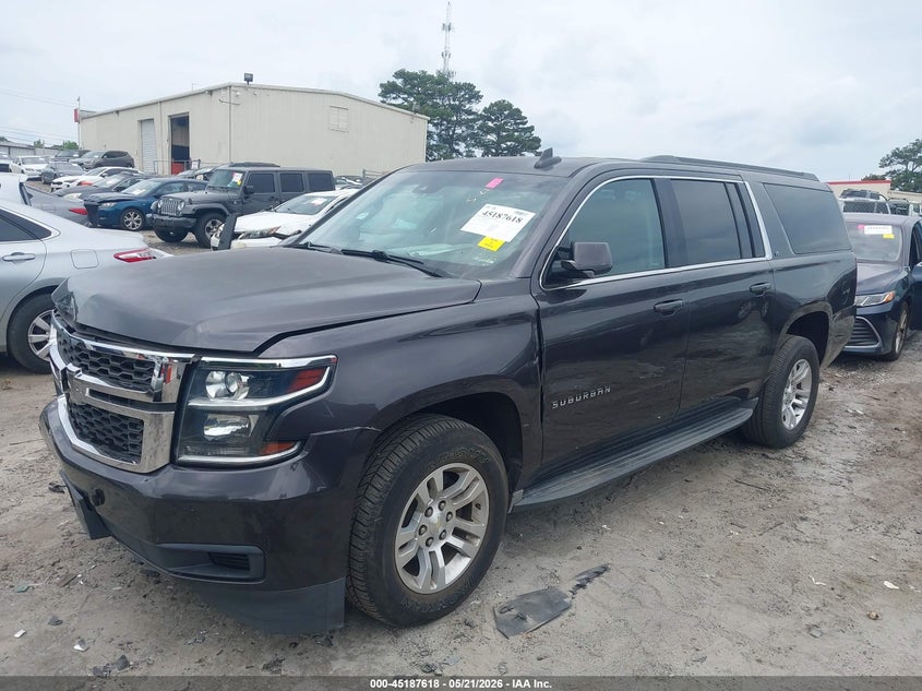 CHEVROLET SUBURBAN - zdjęcie 2