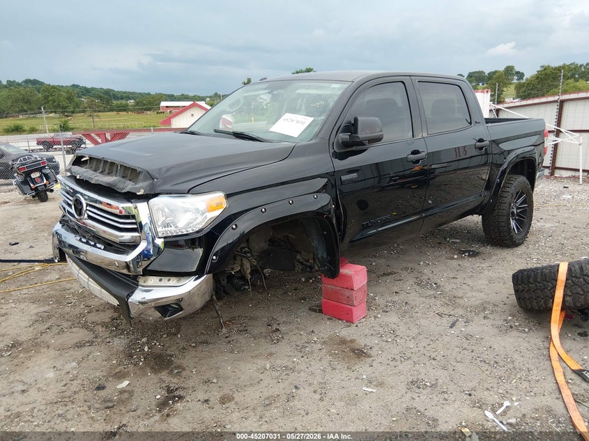 TOYOTA TUNDRA - zdjęcie 2