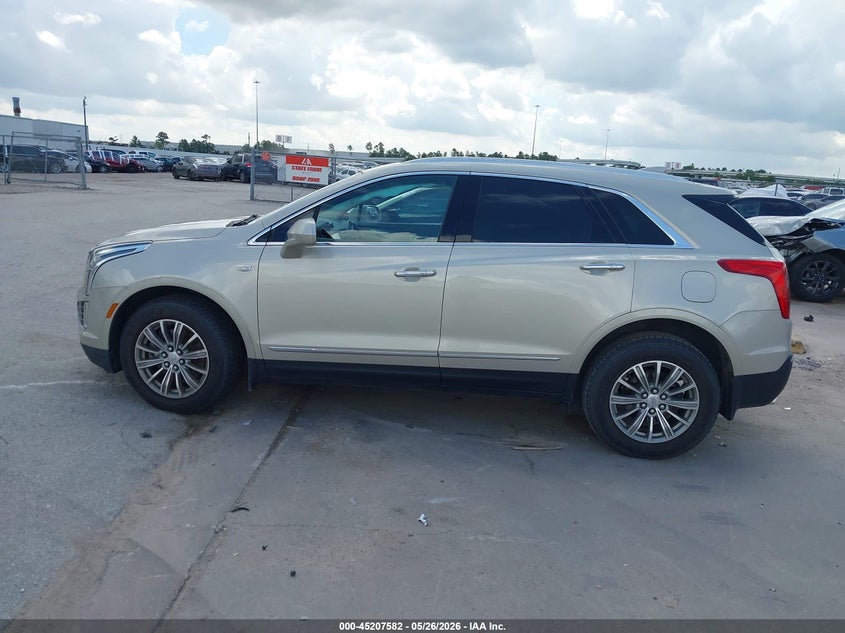 CADILLAC XT5 - zdjęcie 14